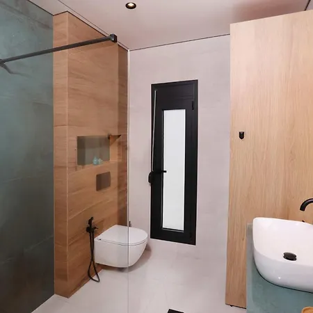 Inception Luxury * Nea Skioni