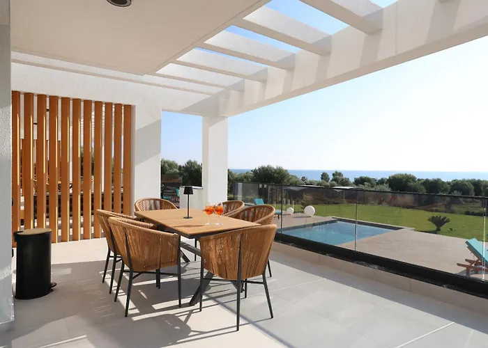 וילה Inception Luxury
