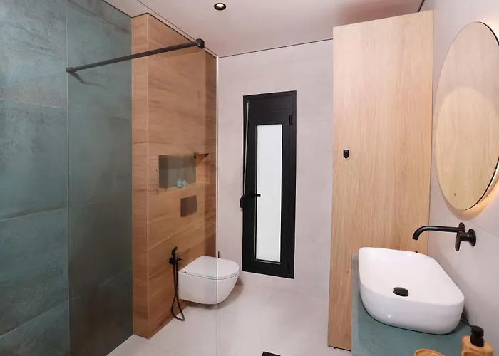 Inception Luxury * Nea Skioni