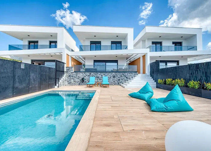 Inception Luxury וילה