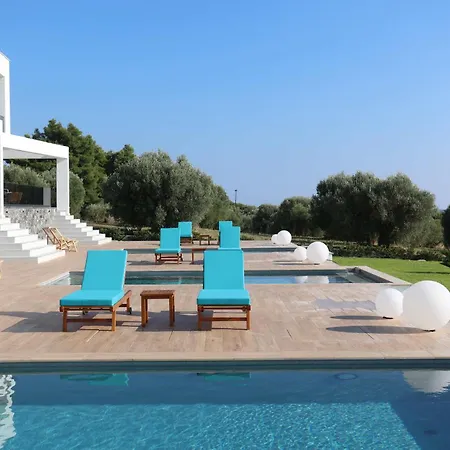 Inception Luxury 네아 스키오니