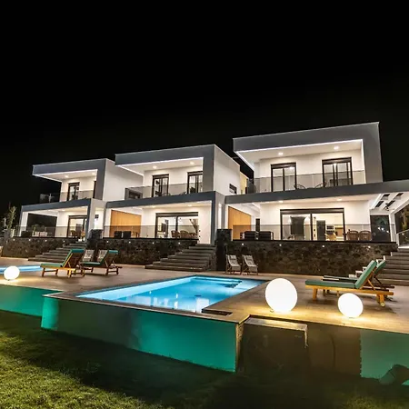 Inception Luxury * 네아 스키오니