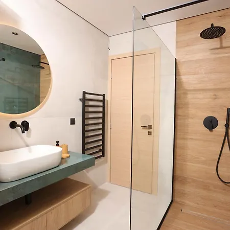 Inception Luxury