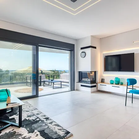 Inception Luxury Nea Skioni