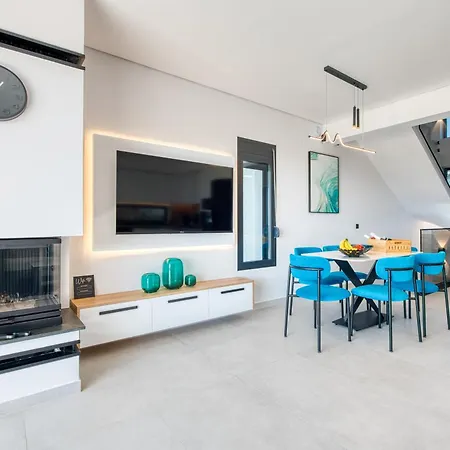 Inception Luxury * Nea Skioni