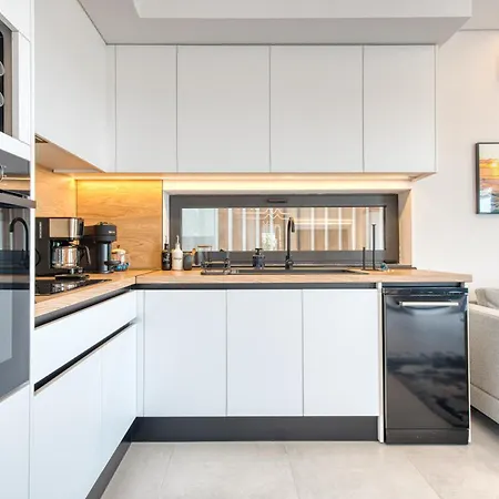 Inception Luxury