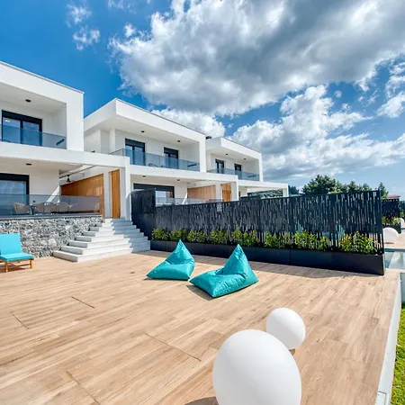 Inception Luxury * نيا سكيوني
