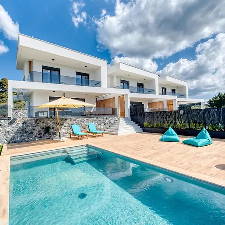 Inception Luxury