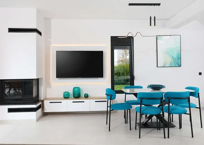 Inception Luxury * Nea Skioni