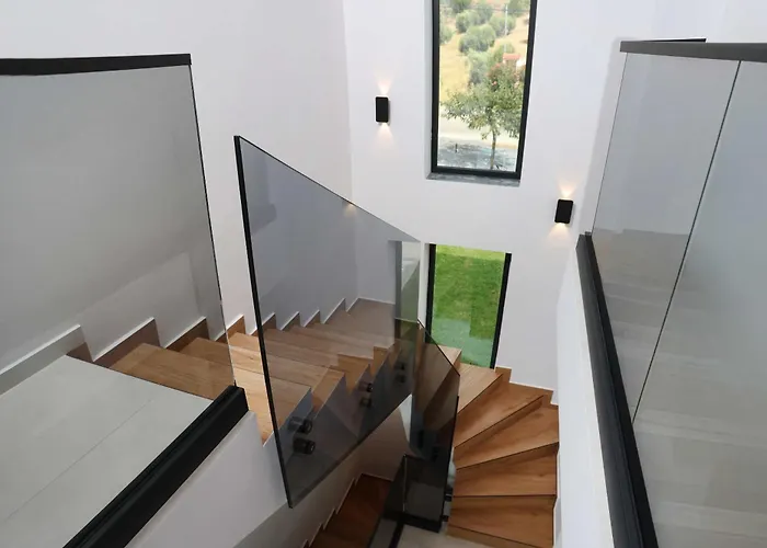 Inception Luxury *