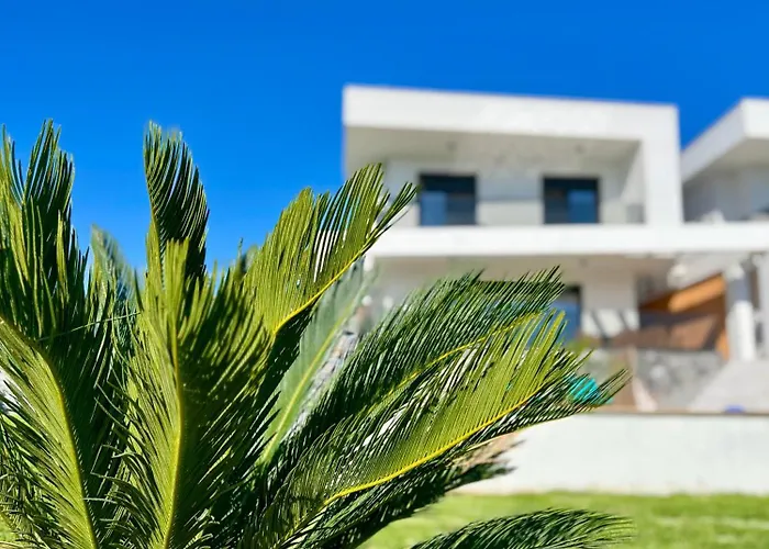 Inception Luxury * Nea Skioni