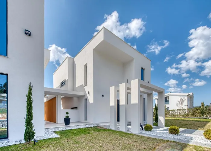 Inception Luxury Villa